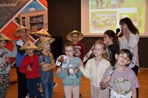 Na zdjęciu dzieci w czasie zajęć