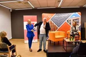 dsc_2987_CR_1200x800