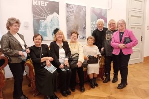 Na zdjęciu członkowie klubu.