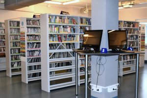 Stanowiska Komputerowe i filmy