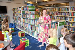 Na zdjęciu dzieci w czasie zajęć