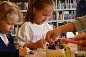 Na zdjęciu dzieci w czasie zajęć