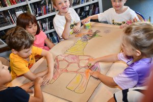 Na zdjęciu dzieci w czasie zajęć