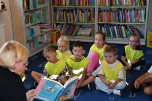 Na zdjęciu dzieci w czasie zajęć