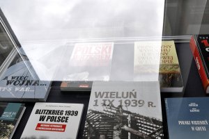 „80. rocznica wybuchu II Wojny Światowej” - ekspozycja ze zbiorów WBP