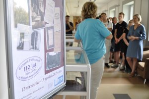 img_04Najstarsze biblioteki publiczne w Kielcach - wystawa dokumentów archiwalnych i książek z zabytkowej kolekcji naszej Biblioteki (13.09.2019)