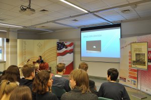 Otwarcie wystawy zdjęć NASA z misji Apollo na Księżyc pt. „Z Księżyca na Marsa i dalej” (13.11.2019)