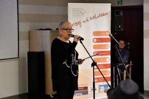 Prowadząca spotkanie Barbara Wrońska