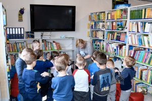 Na zdjęciu dzieci w czasie zajęć.