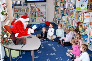 Na zdjęciu dzieci w czasie zajęć.