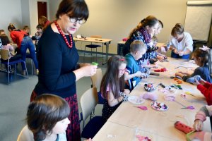 Na zdjęciu dzieci w czasie zajęć.