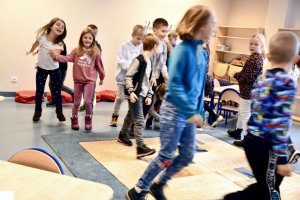 Na zdjęciu dzieci w czasie zajęć.