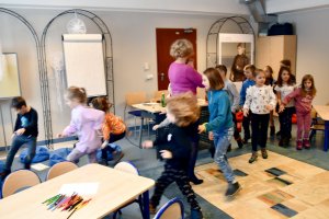 Na zdjęciu dzieci w czasie zajęć.