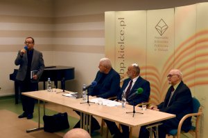 Na zdjęciu Andrzej Rembalski, prof. Adam Massalski i dr. Cezary Jastrzębski.