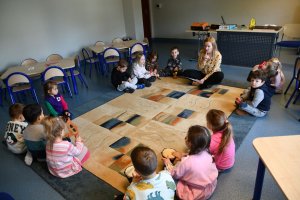 Na zdjęciu dzieci w czasie zajęć.