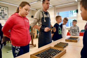 Na zdjęciu dzieci w czasie zajęć.