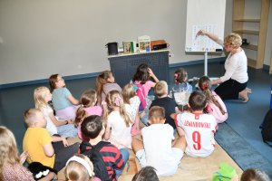 Na zdjęciu dzieci w czasie zajęć.