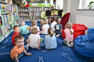 Na zdjęciu dzieci w czasie zajęć.