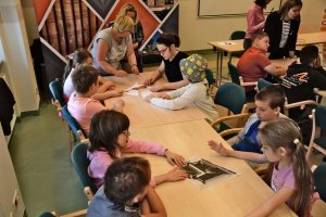 Na zdjęciu dzieci w czasie zajęć.