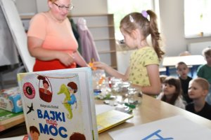 Na zdjęciu dzieci w czasie zajęć.