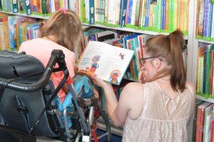 Na zdjęciu dzieci w czasie zajęć.