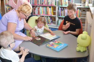 Na zdjęciu dzieci w czasie zajęć.