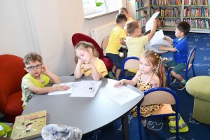 Na zdjęciu dzieci w czasie zajęć.