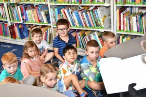 Na zdjęciu dzieci w czasie zajęć.