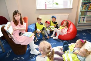 Na zdjęciu dzieci w czasie zajęć.Na zdjęciu dzieci w czasie zajęć.