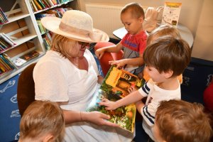 Na zdjęciu dzieci w czasie zajęć.