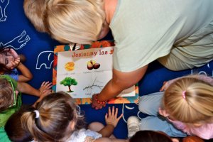 Na zdjęciu dzieci w czasie zajęć.