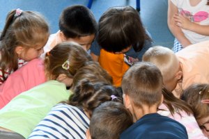 Na zdjęciu dzieci w czasie zajęć.