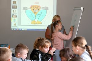 Na zdjęciu dzieci w czasie zajęć.