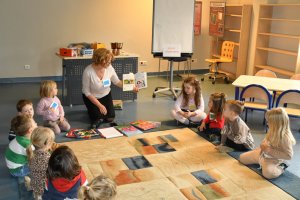 Na zdjęciu dzieci w czasie zajęć.