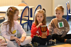 Na zdjęciu dzieci w czasie zajęć.