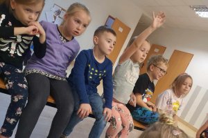 Na zdjęciu dzieci w czasie zajęć.