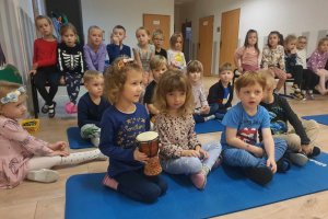 Na zdjęciu dzieci w czasie zajęć.