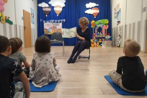 Na zdjęciu dzieci w czasie zajęć.