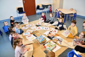 Na zdjęciu dzieci w czasie zajęć.