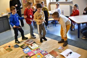 Na zdjęciu dzieci w czasie zajęć.