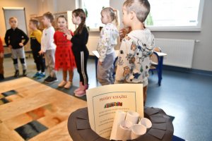 Na zdjęciu dzieci w czasie zajęć.