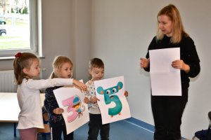 Na zdjęciu dzieci w czasie zajęć.