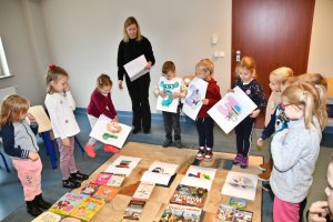 Na zdjęciu dzieci w czasie zajęć.