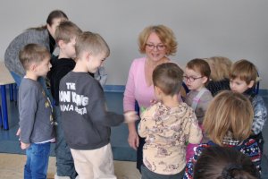 Na zdjęciu dzieci w czasie zajęć.