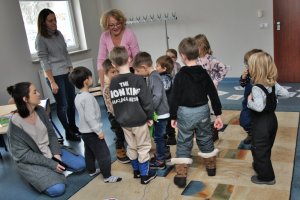 Na zdjęciu dzieci w czasie zajęć.