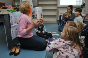 Na zdjęciu dzieci w czasie zajęć.