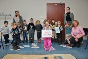 Na zdjęciu dzieci w czasie zajęć.