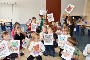 Na zdjęciu dzieci w czasie zajęć.