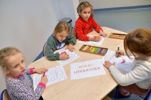 Na zdjęciu dzieci w czasie zajęć.