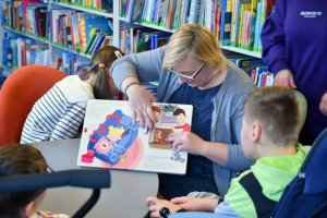 Na zdjęciu dzieci w czasie zajęć.